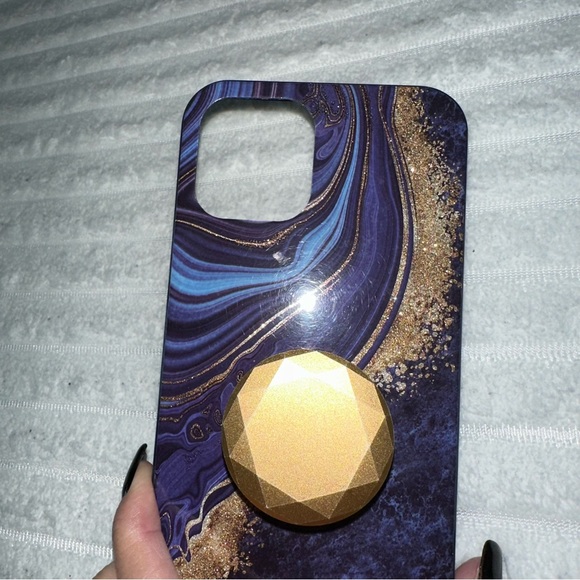 Case iPhone 12 Pro Max Case w/matching pop socket/ pre owner - Picture 7 of 16